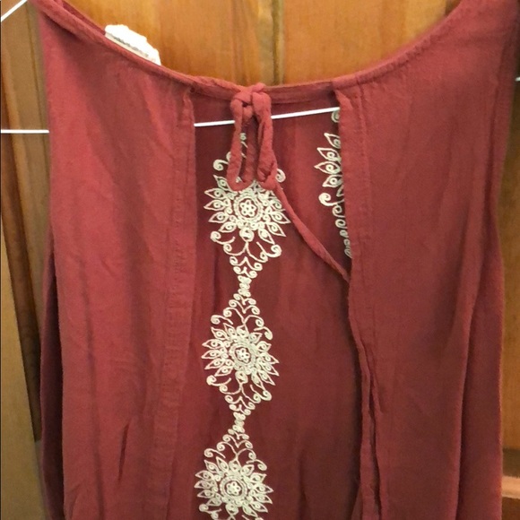 LA Hearts open back embroidered tank - Picture 3 of 3